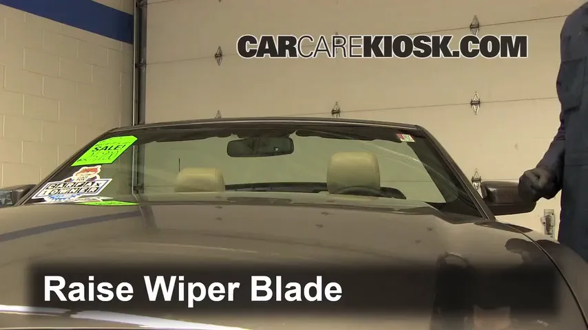 2013 Ford Mustang 3.7L V6 Convertible Windshield Wiper Blade (Front)